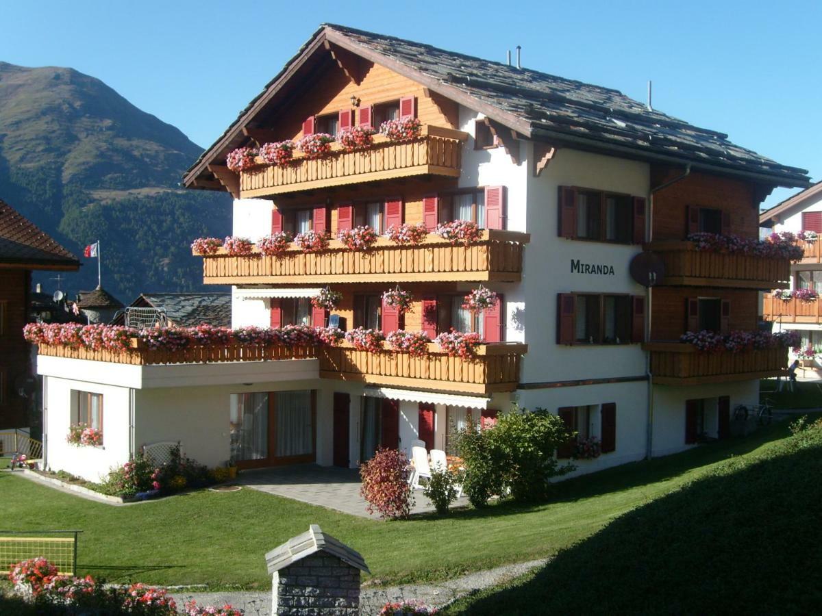 Haus Miranda Graechen Apartment Bagian luar foto